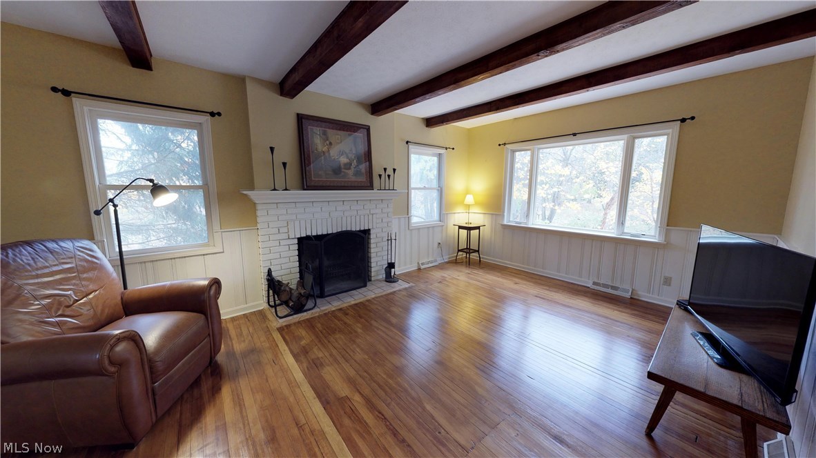 4620 Anderson Road Cleveland, OH 44121 - Photo 4 of 35