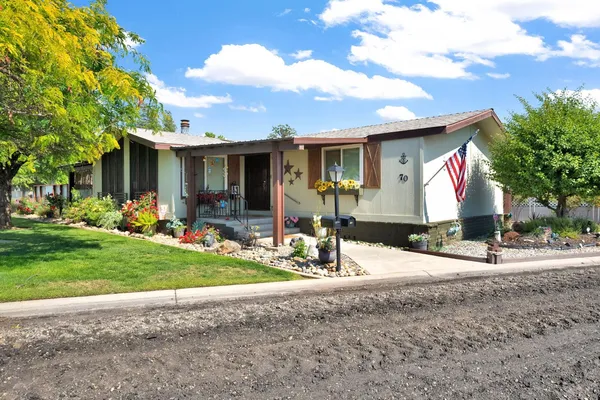 $145,000 | 371 Bethel Avenue, Unit 70, Sanger, CA 93657