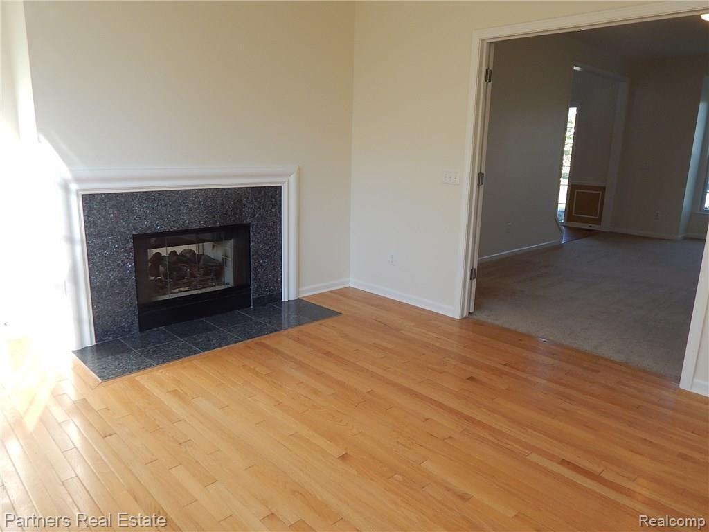 4128 Merriman Loop Howell, MI 48843 - Photo 17 of 42 DSCN2065.JPG