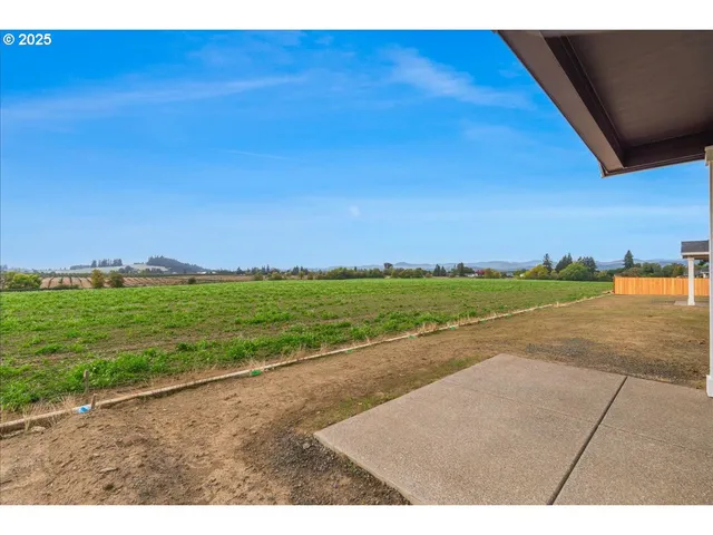 $620,000 | 705 East 4th Street, Yamhill, OR 97148