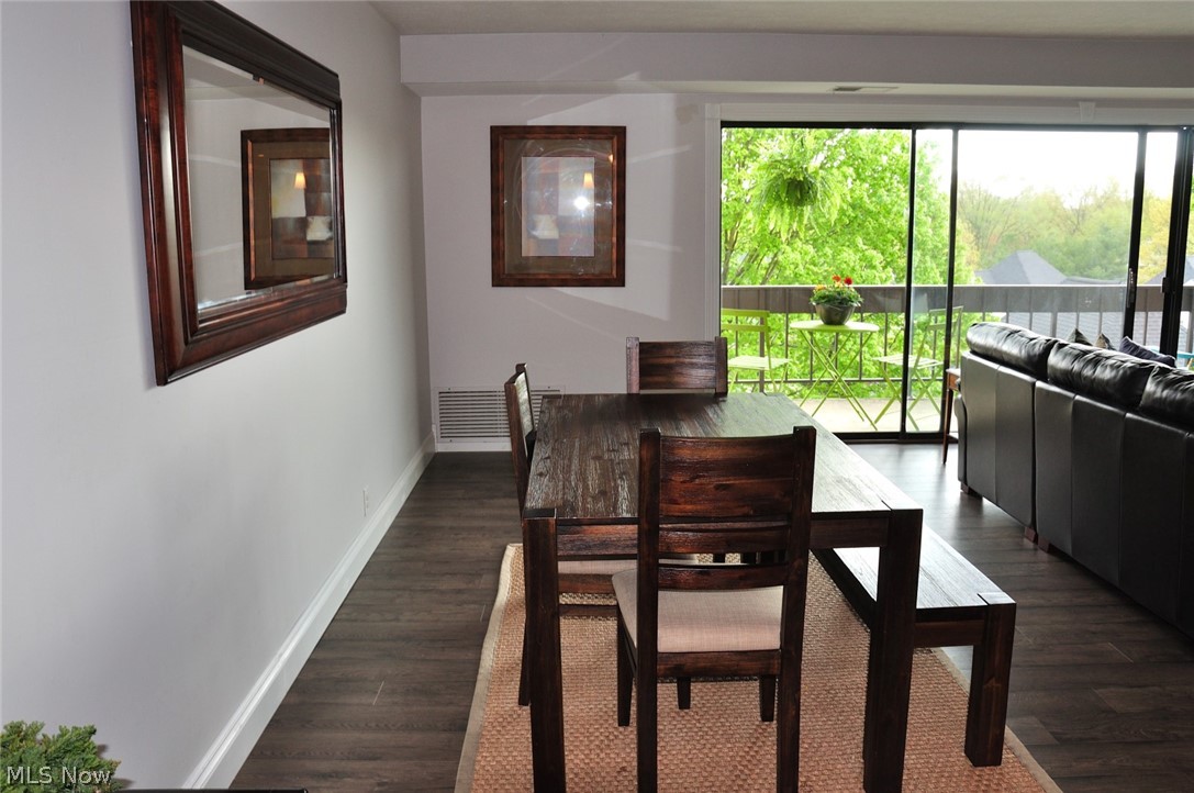 22555 Center Ridge Road, Unit 405 Rocky River, OH 44116 - Photo 4 of 28 Gallery Image 4