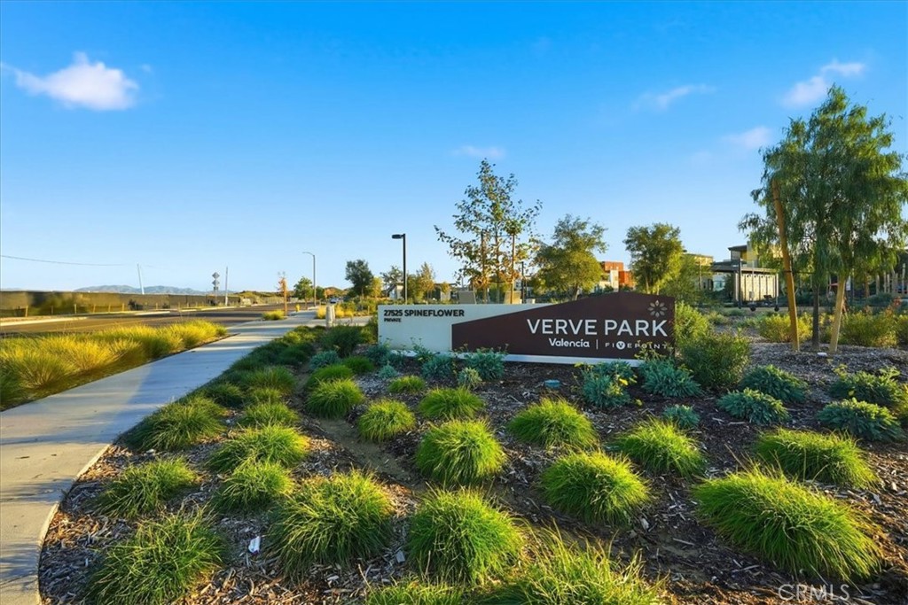 27235 Reed Lane Newhall, CA 91381 - Photo 39 of 47 Gallery Image 39