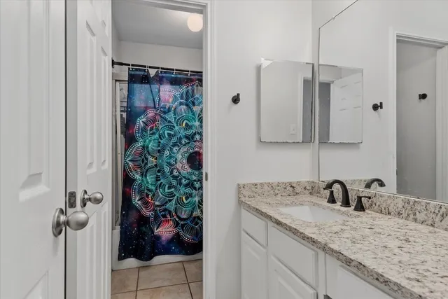 $315,000 | 8731 Majesticbrook Drive, Houston, TX 77095