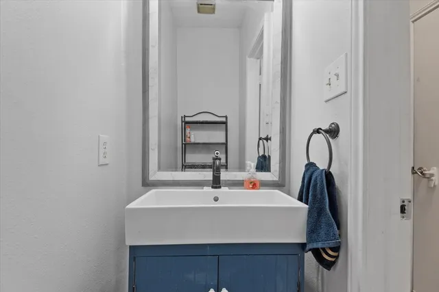 $315,000 | 8731 Majesticbrook Drive, Houston, TX 77095