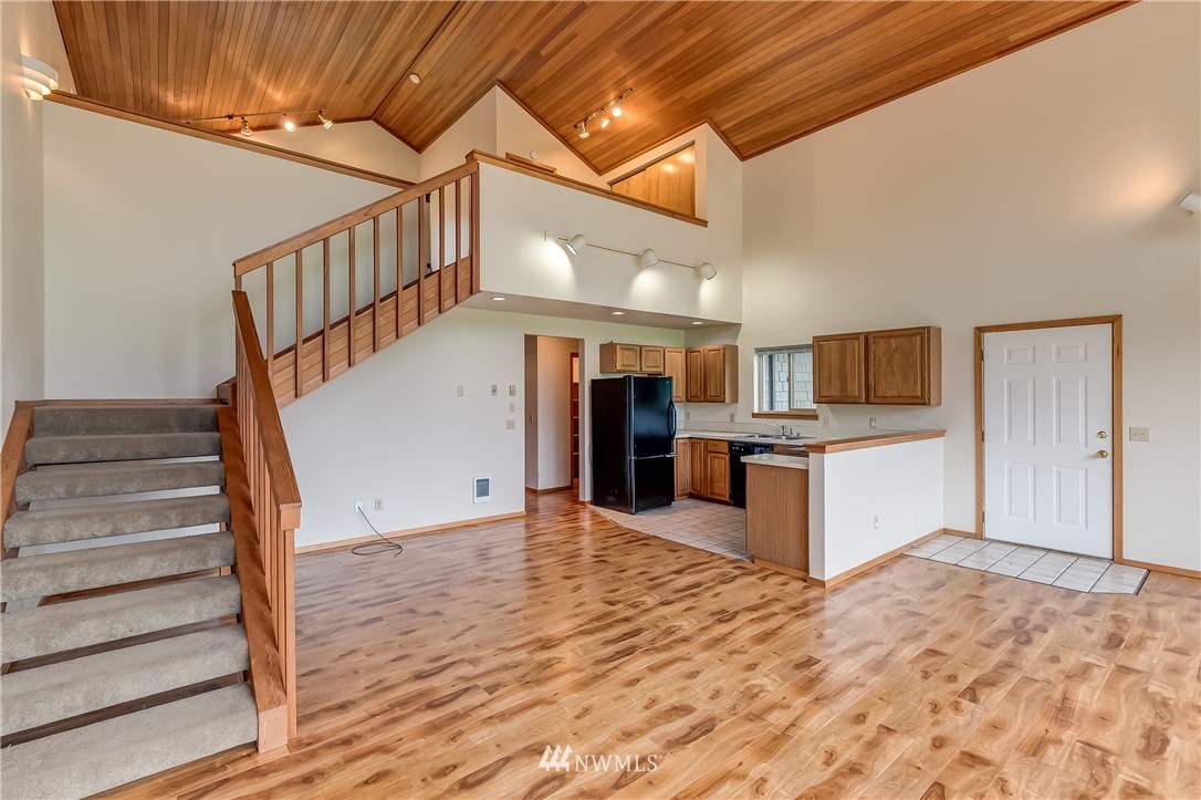 7526 Eason Road Maple Falls, WA 98266 - Photo 5 of 25 Gallery Image 5