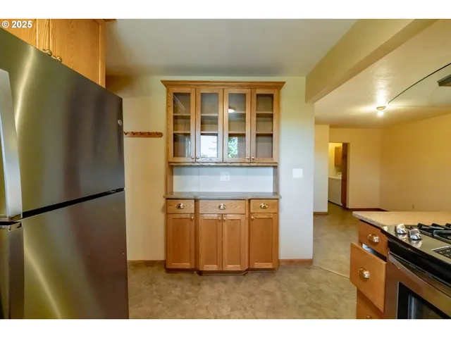 $499,900 | 2465 40th Avenue Southeast, Albany, OR 97322