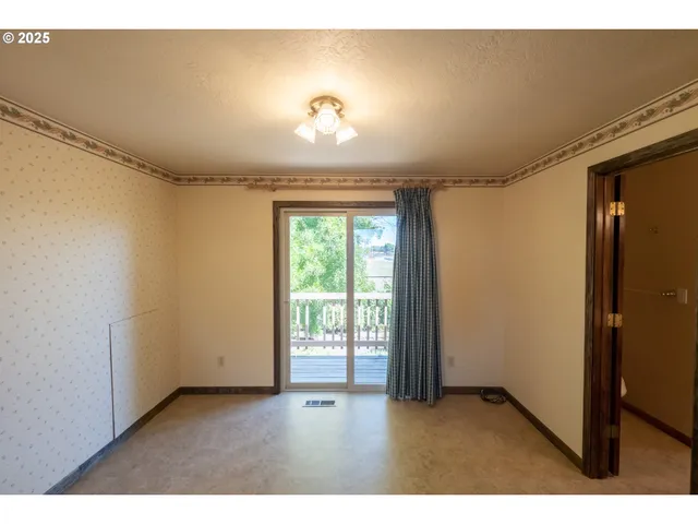 $499,900 | 2465 40th Avenue Southeast, Albany, OR 97322