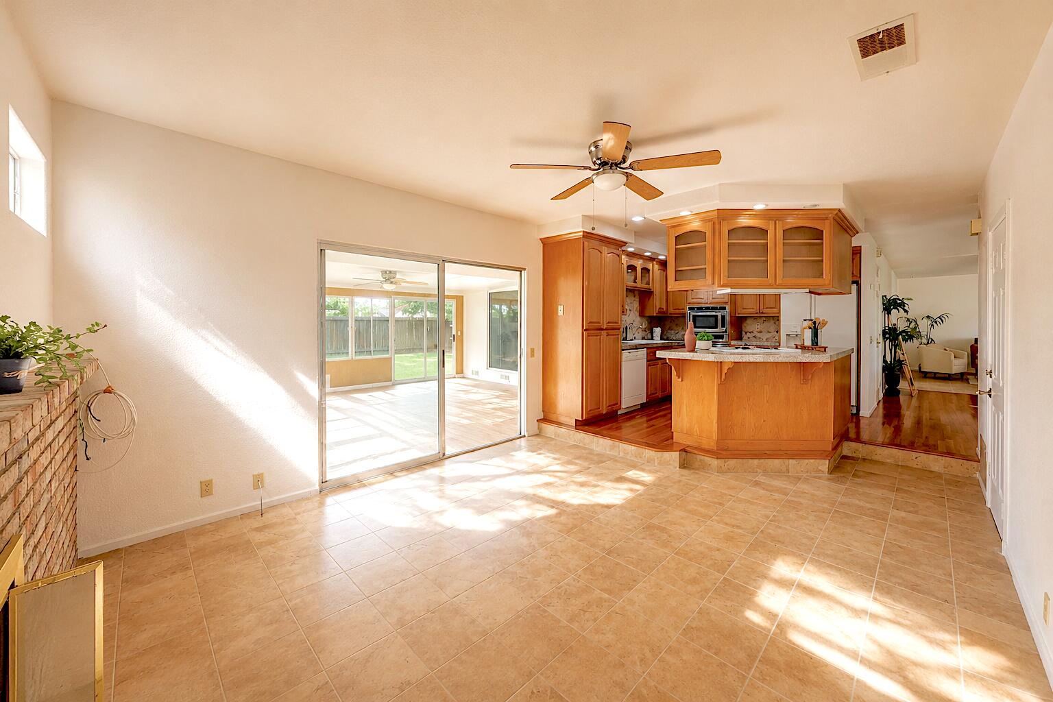 1150 3rd Street, Unit 3 Gilroy, CA 95020 - Photo 17 of 38 18