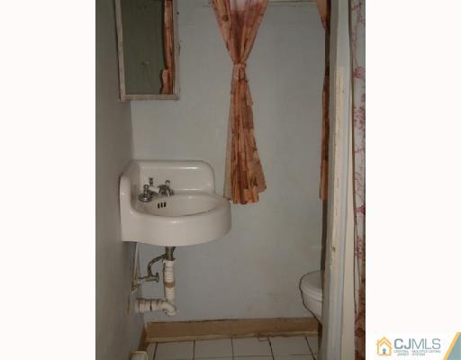65 Remsen Avenue New Brunswick, NJ 08901 - Photo 4 of 8 Gallery Image 4