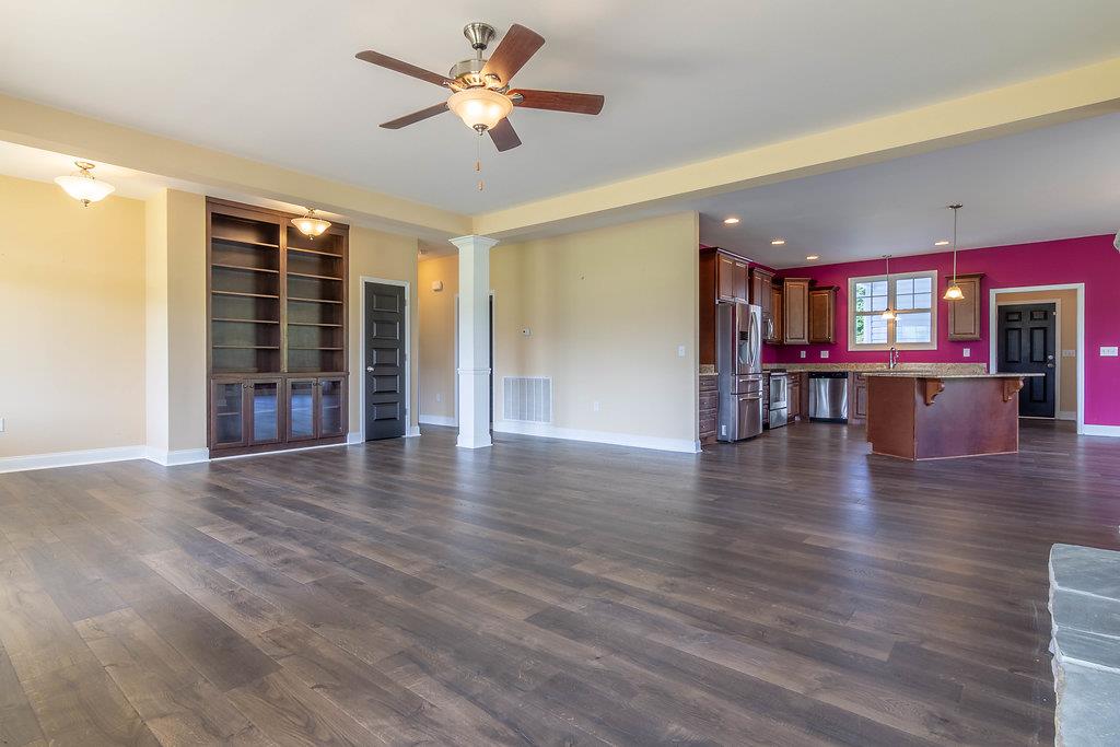 6071 Shellsford Road McMinnville, TN 37110 - Photo 3 of 28 Gallery Image 3