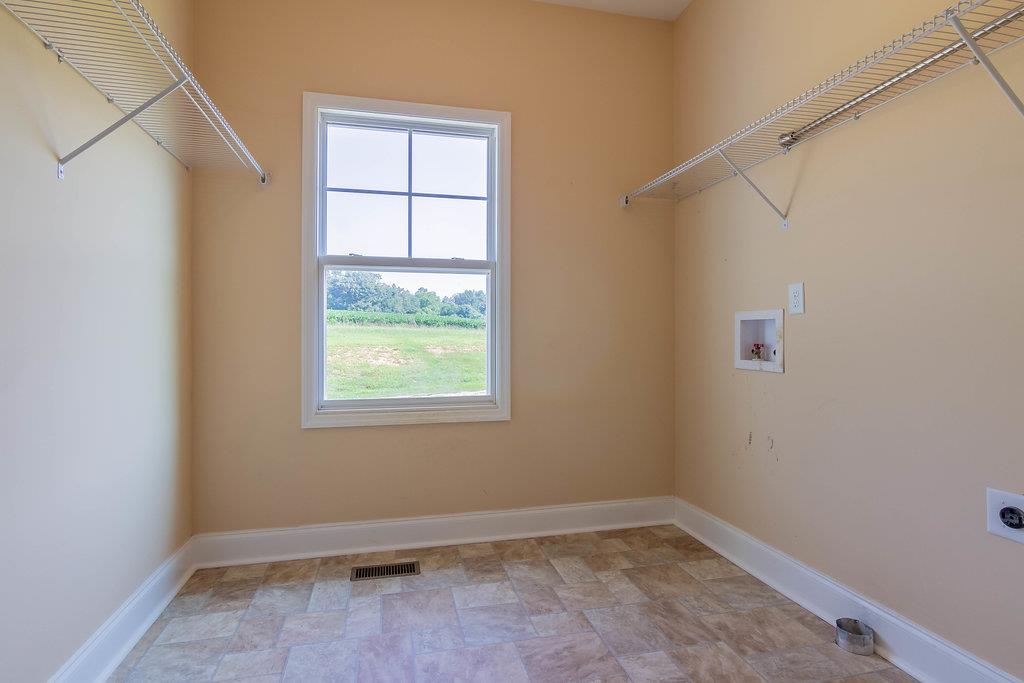 6071 Shellsford Road McMinnville, TN 37110 - Photo 9 of 28 Gallery Image 9