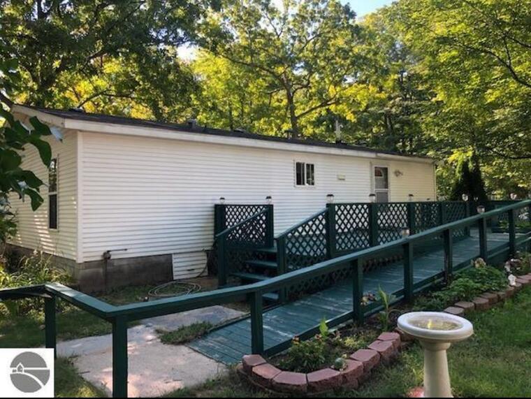 1753 East Townline Lake Road Harrison, MI 48625 - Photo 2 of 6 Gallery Image 2