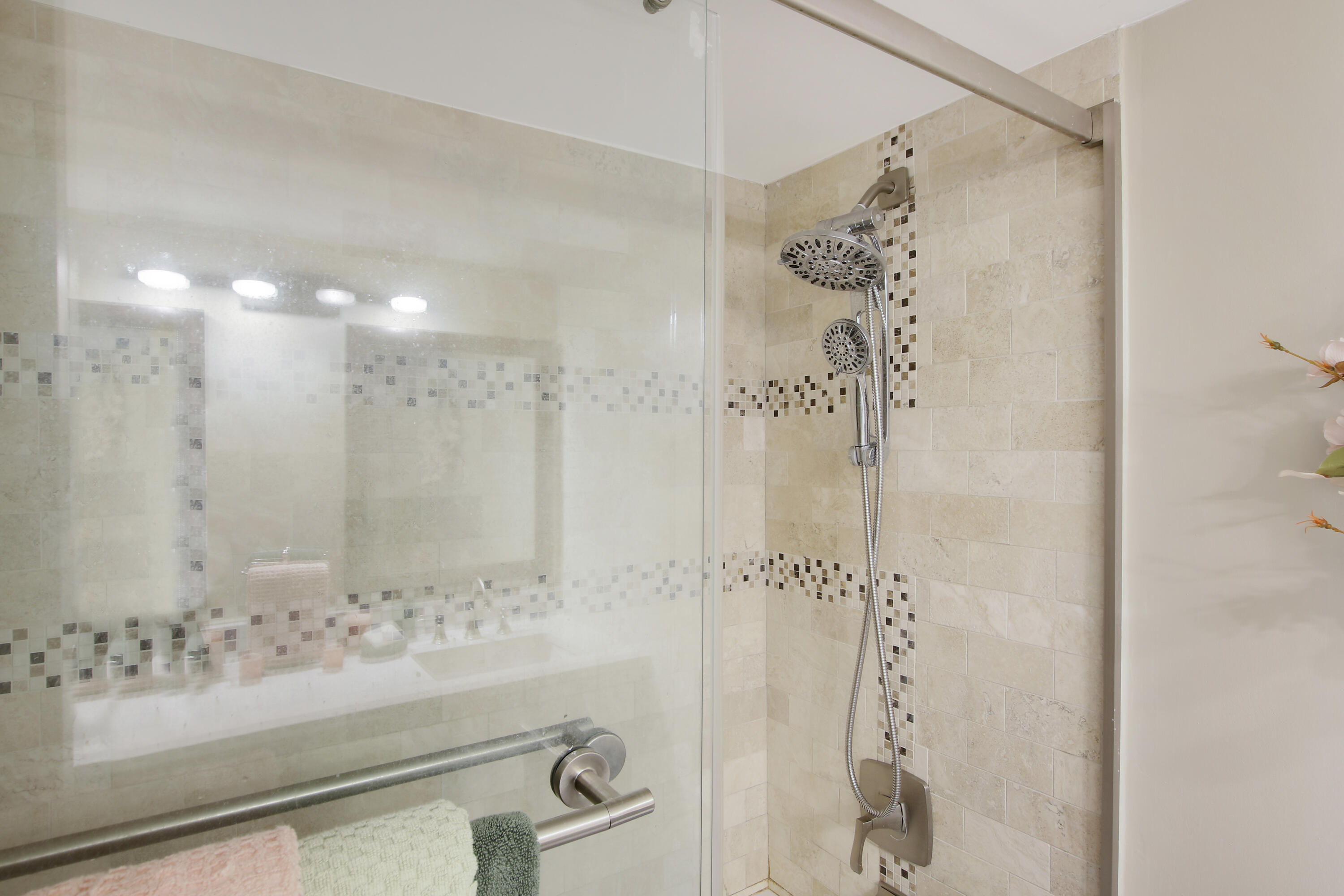 13658 Vía Flora, Unit B Delray Beach, FL 33484 - Photo 17 of 24 House2-4