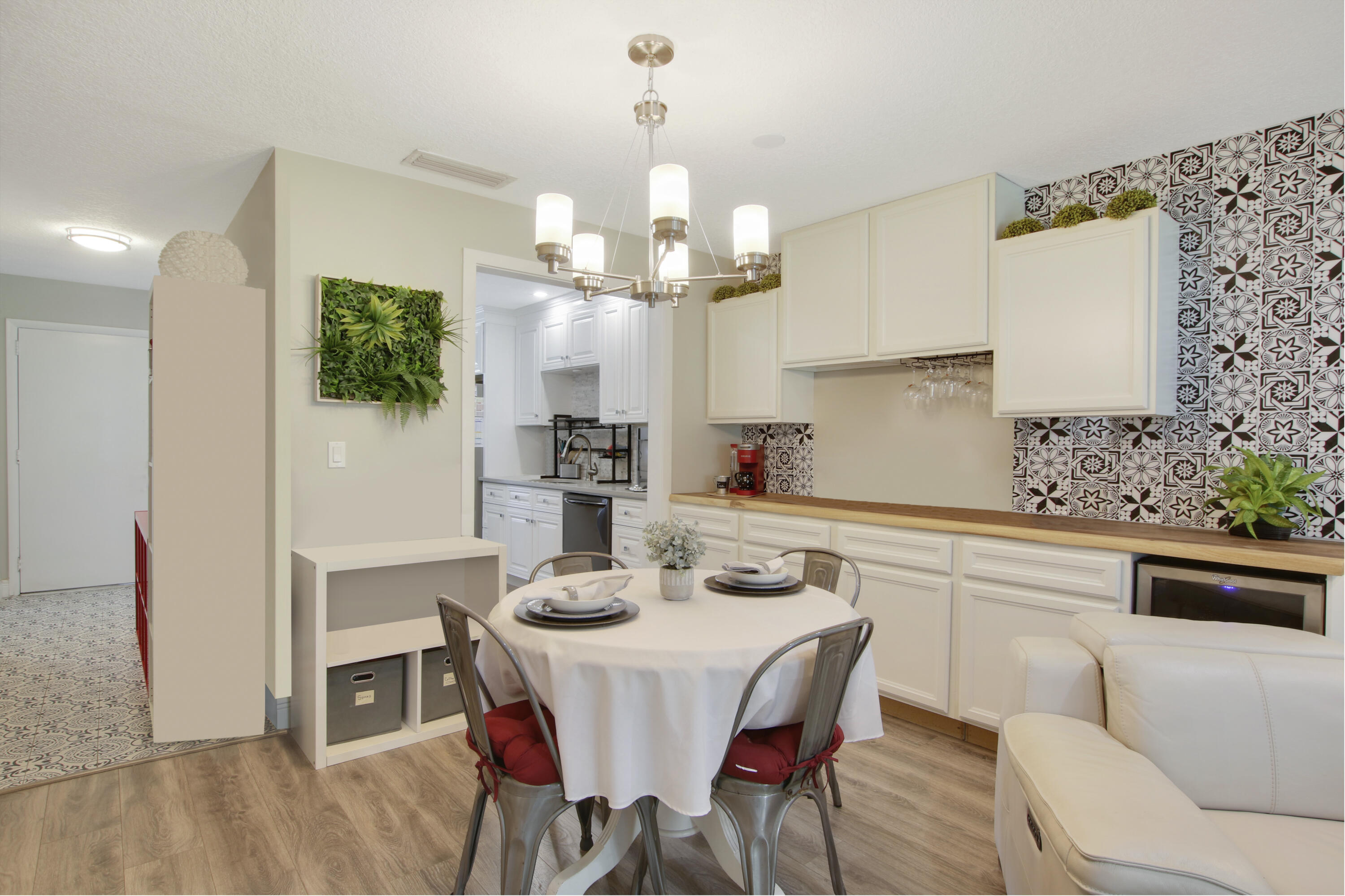 13658 Vía Flora, Unit B Delray Beach, FL 33484 - Photo 8 of 24 House2-8