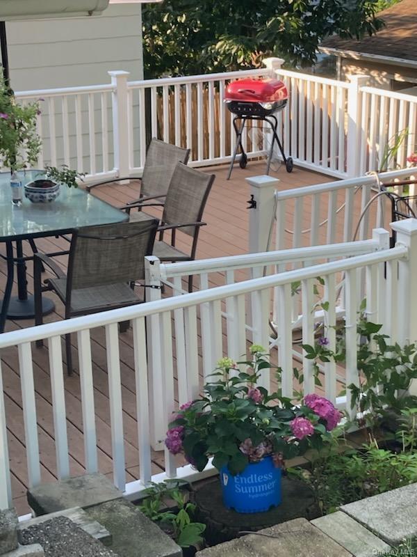 51 Aloma Road Rocky Point, NY 11778 - Photo 11 of 16 Gallery Image 11