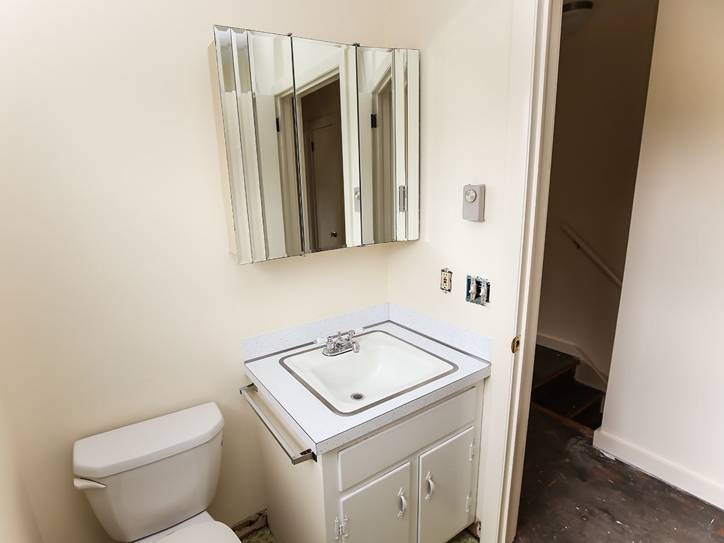 69 Cross Street Westerly, RI 02891 - Photo 18 of 37