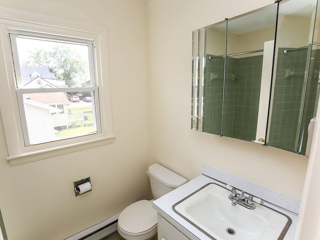 69 Cross Street Westerly, RI 02891 - Photo 19 of 37