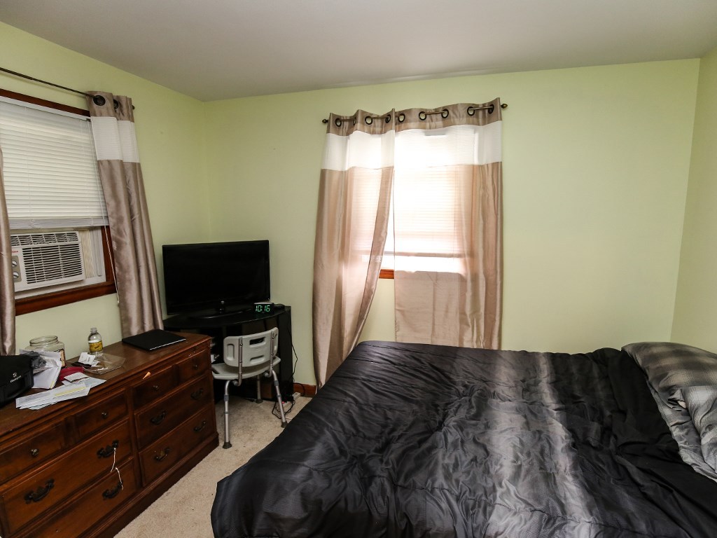 69 Cross Street Westerly, RI 02891 - Photo 33 of 37