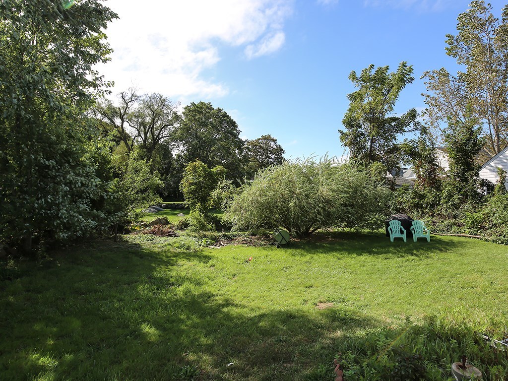 69 Cross Street Westerly, RI 02891 - Photo 5 of 37