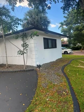 $6,875 | 2856 Northwest 10th Avenue, Unit O, Wilton Manors, FL 33311