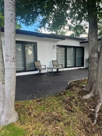 $6,875 | 2856 Northwest 10th Avenue, Unit O, Wilton Manors, FL 33311