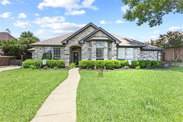 $2,795 | 6711 Landover Hills Lane, Arlington, TX 76017