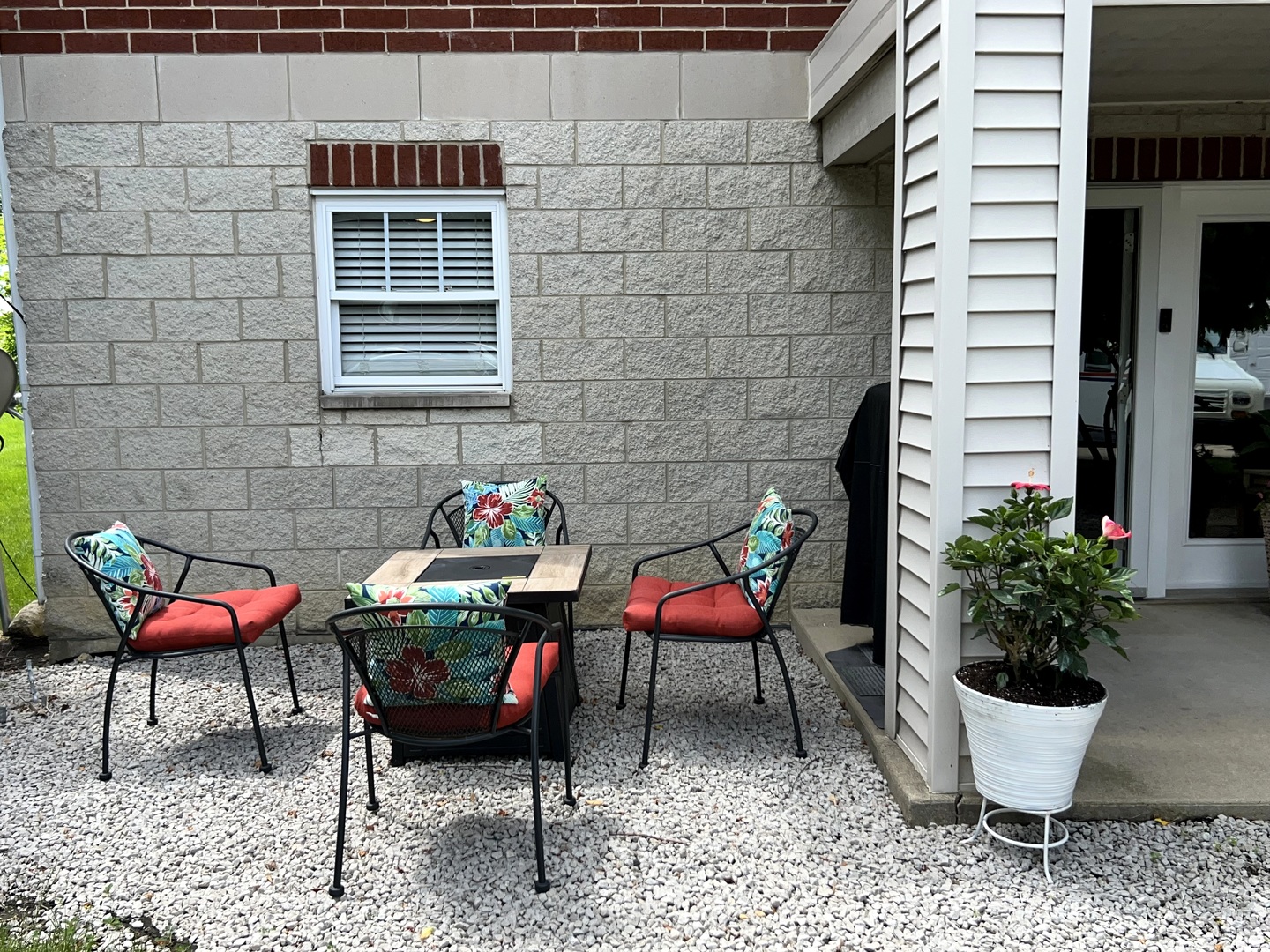 231 North Mill Road, Unit 1 Addison, IL 60101 - Photo 17 of 18 Gallery Image 17