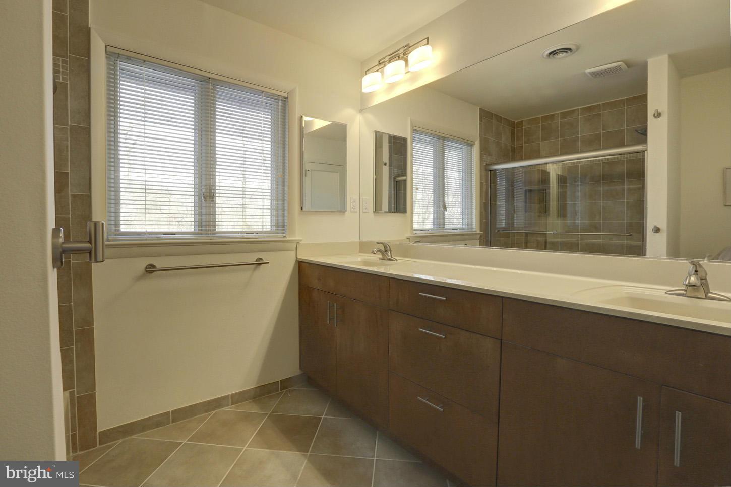 2114 Highland Ridge Drive Phoenix, MD 21131 - Photo 19 of 30 Bath (Master)