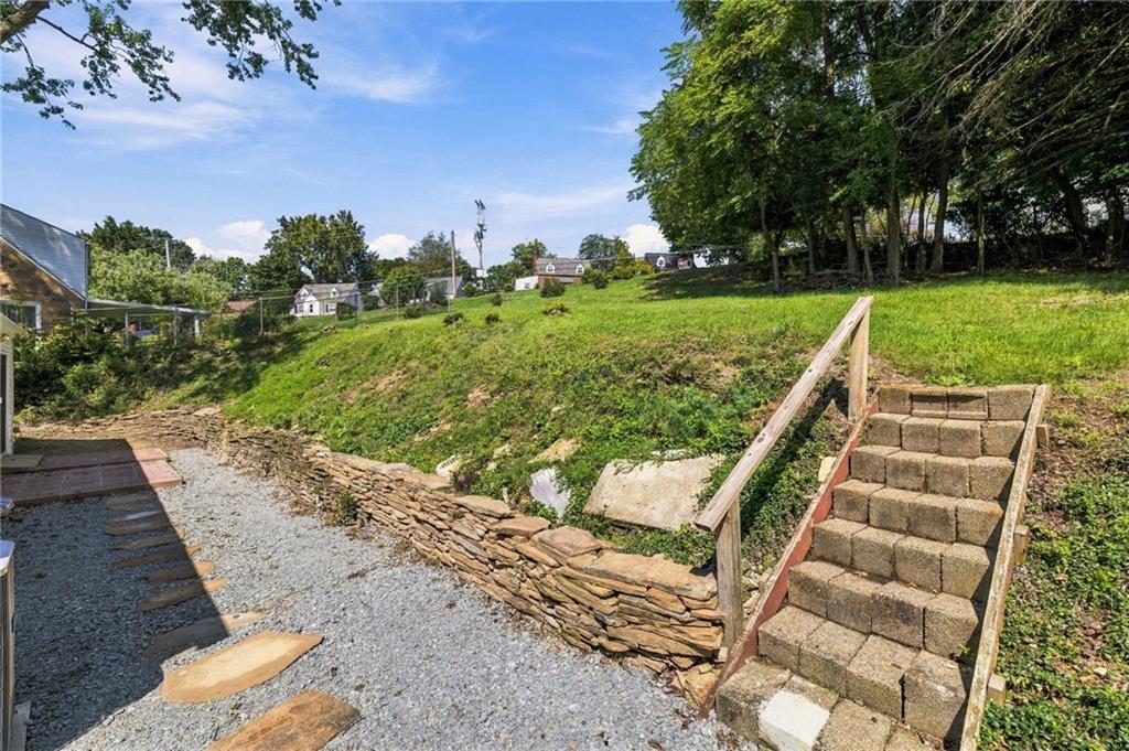 1521 Prospect Road Pittsburgh, PA 15227 - Photo 35 of 41 Gallery Image 35