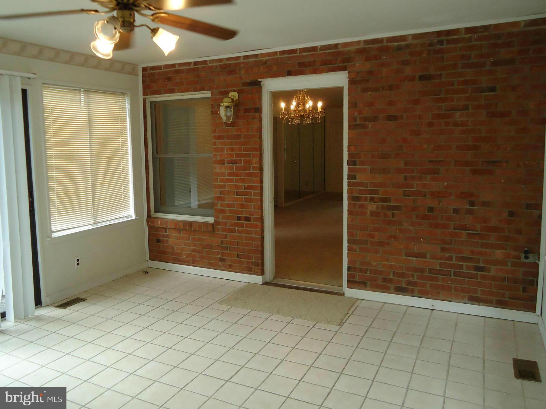 7206 Gatewood Road Ruther Glen, VA 22546 - Photo 9 of 18 Interior (General)