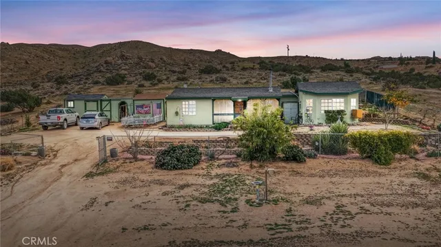 $264,900 | 25885 Santa Rosa Road, Apple Valley, CA 92308