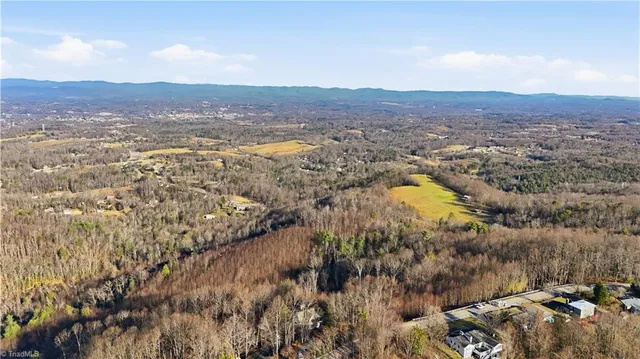 $798,000 | 4930 Brushy Mountain Road, Moravian Falls, NC 28654