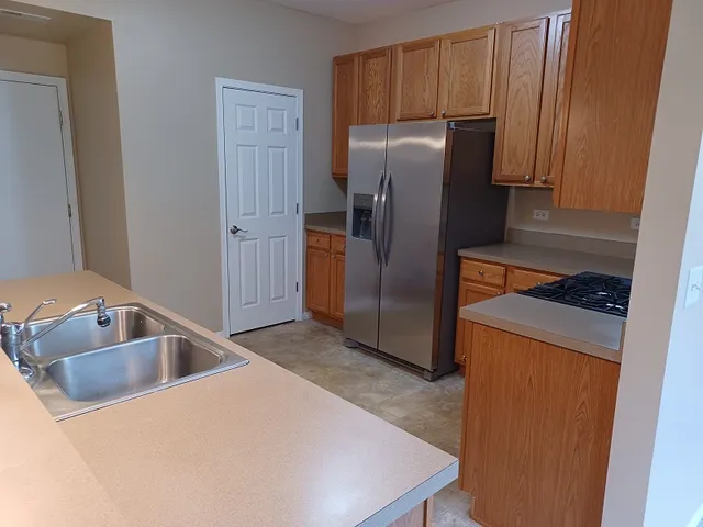 $329,000 | 24333 Leski Lane, Plainfield, IL 60585