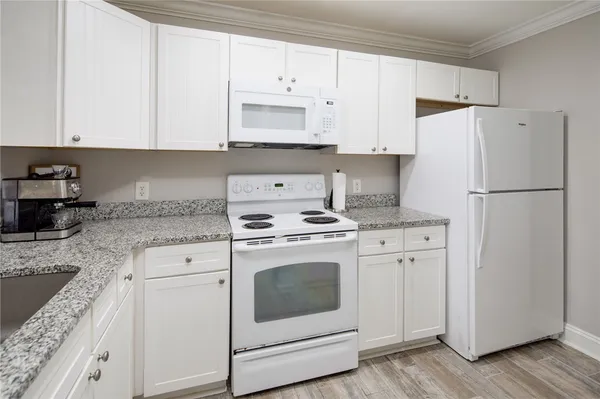 $279,900 | 1725 Harvey Mitchell Parkway South, Unit 2224, College Station, TX 77840