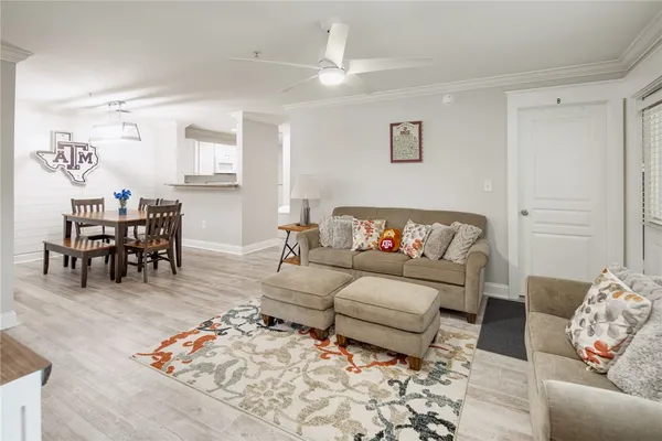 $279,900 | 1725 Harvey Mitchell Parkway South, Unit 2224, College Station, TX 77840