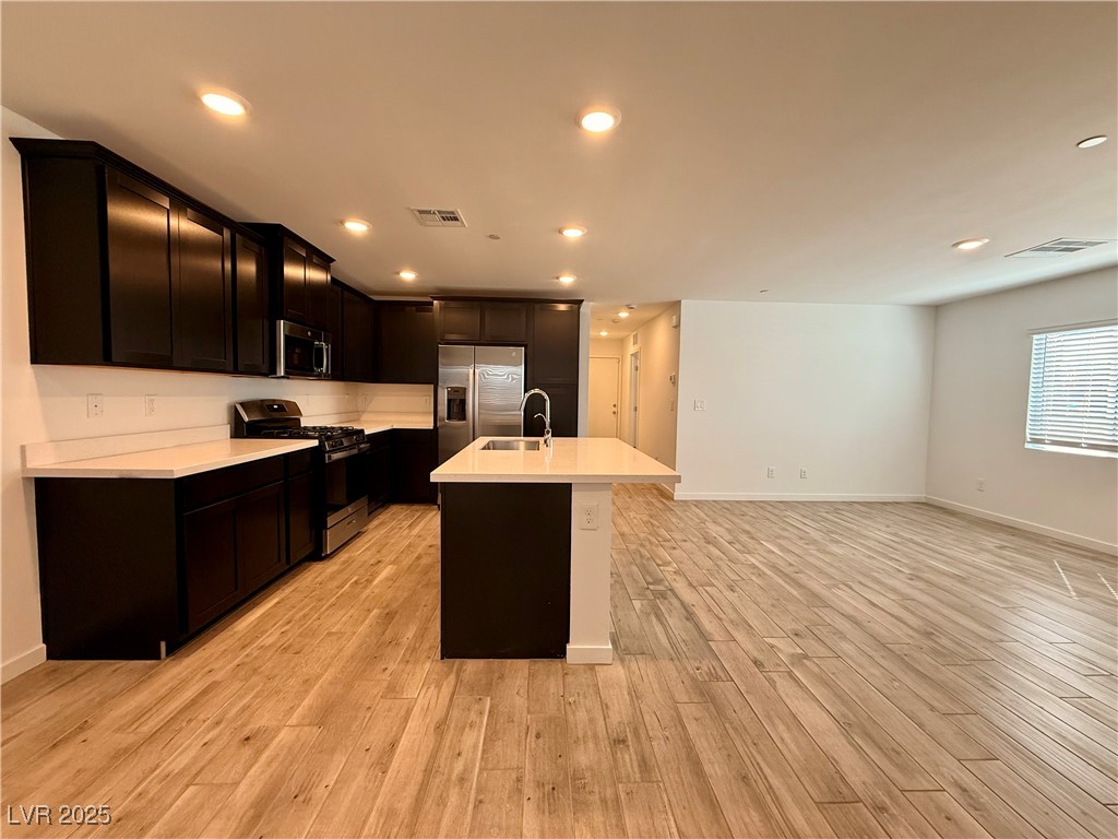 908 Cadence View Way Henderson, NV 89011 - Photo 12 of 58