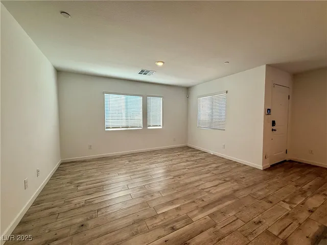 $2,350 | 908 Cadence View Way, Henderson, NV 89011