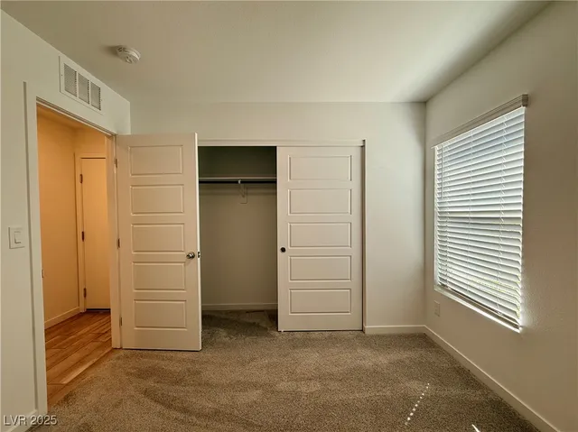 $2,350 | 908 Cadence View Way, Henderson, NV 89011