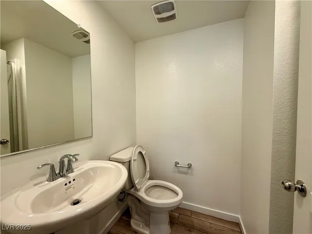 $2,350 | 908 Cadence View Way, Henderson, NV 89011