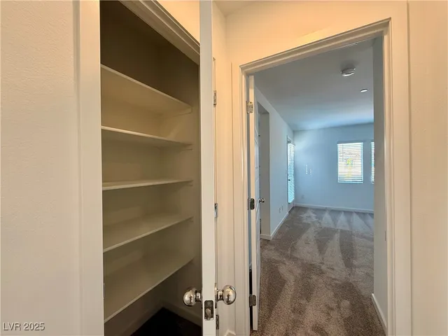 $2,350 | 908 Cadence View Way, Henderson, NV 89011