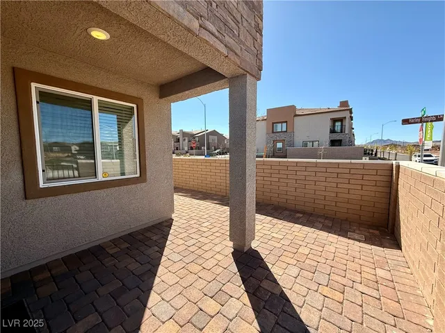 $2,350 | 908 Cadence View Way, Henderson, NV 89011
