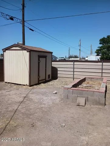 $185,000 | 127 East Apache Street, Huachuca City, AZ 85616