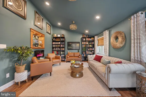 $450,000 | 13 Deerfield Lane, Sewell, NJ 08080