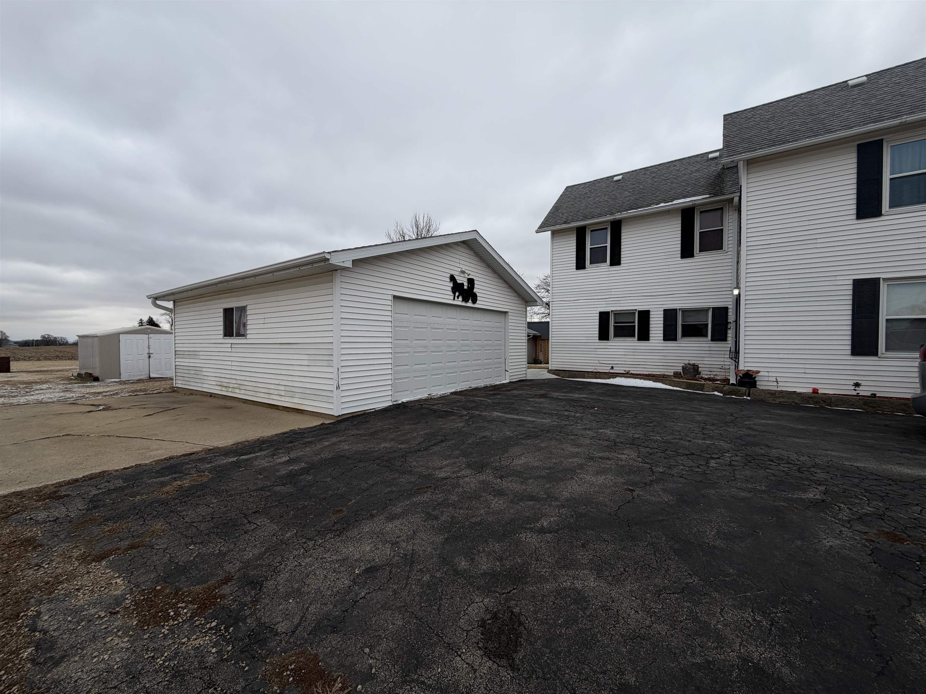 1925 South Simmons Road Stockton, IL 61085 - Photo 2 of 29 Gallery Image 2