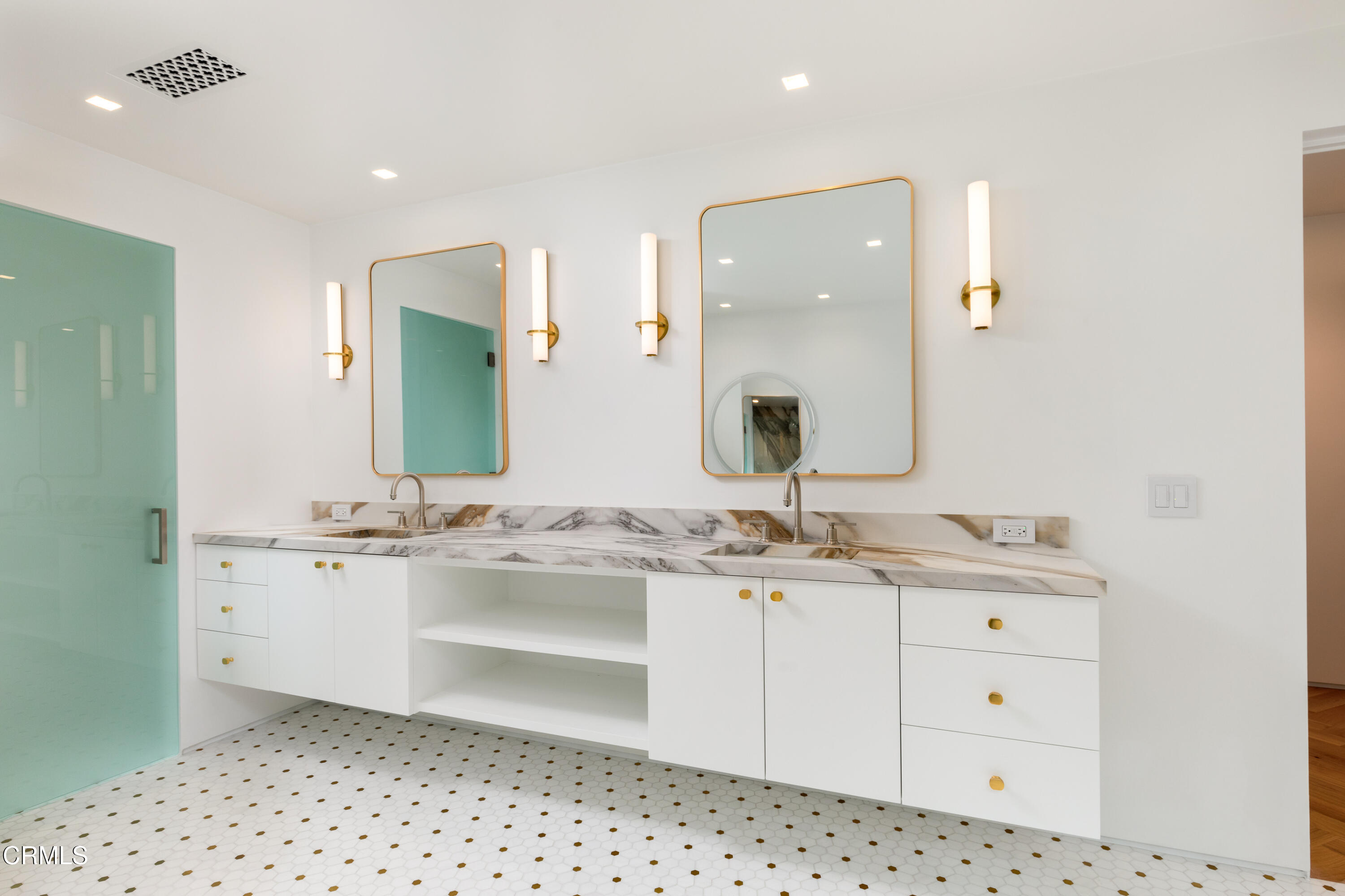 800 Canon Drive Pasadena, CA 91106 - Photo 31 of 49 a bathroom with a sink vanity and mirror