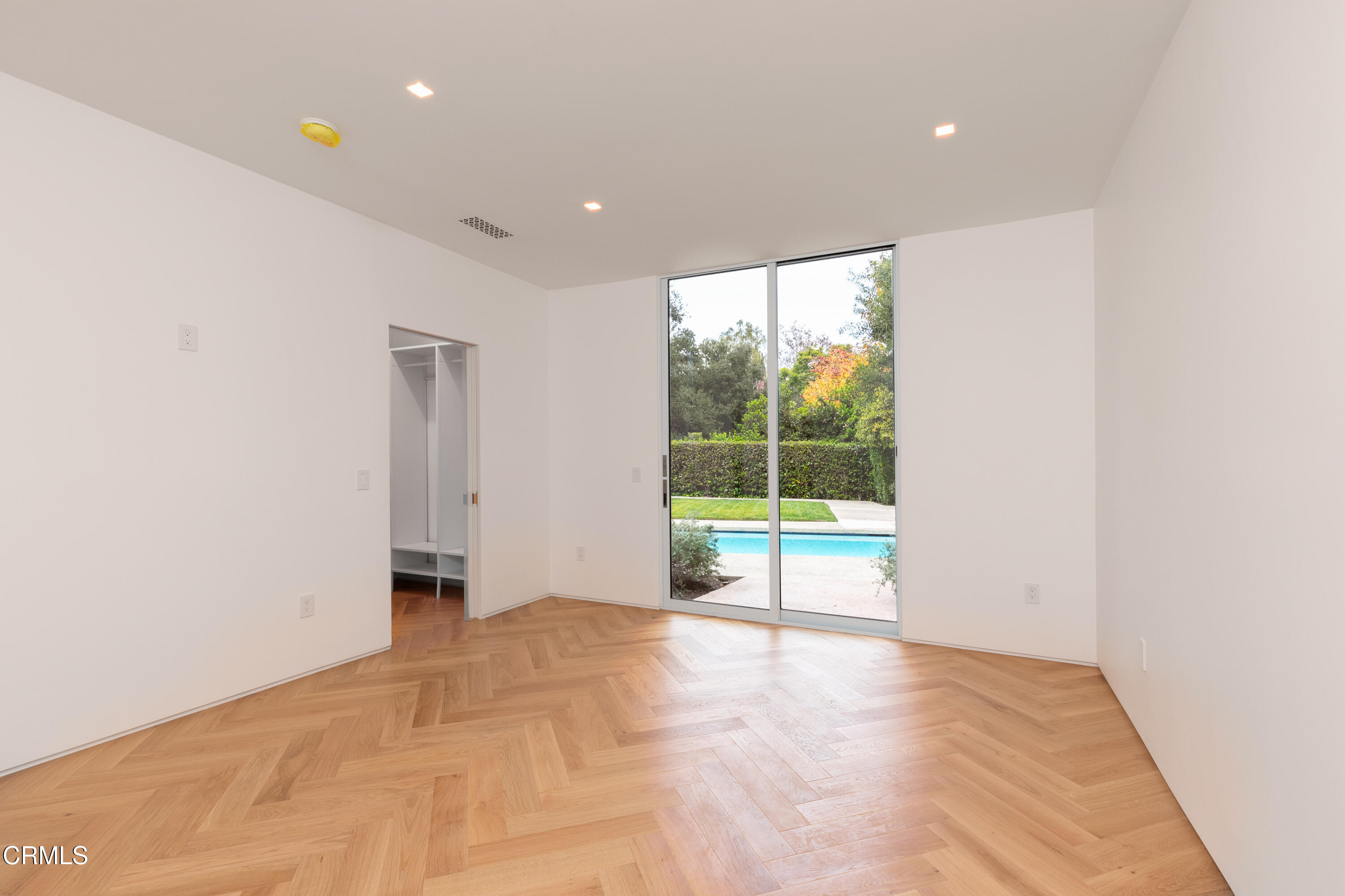 800 Canon Drive Pasadena, CA 91106 - Photo 34 of 49 a view of an empty room with a sliding door