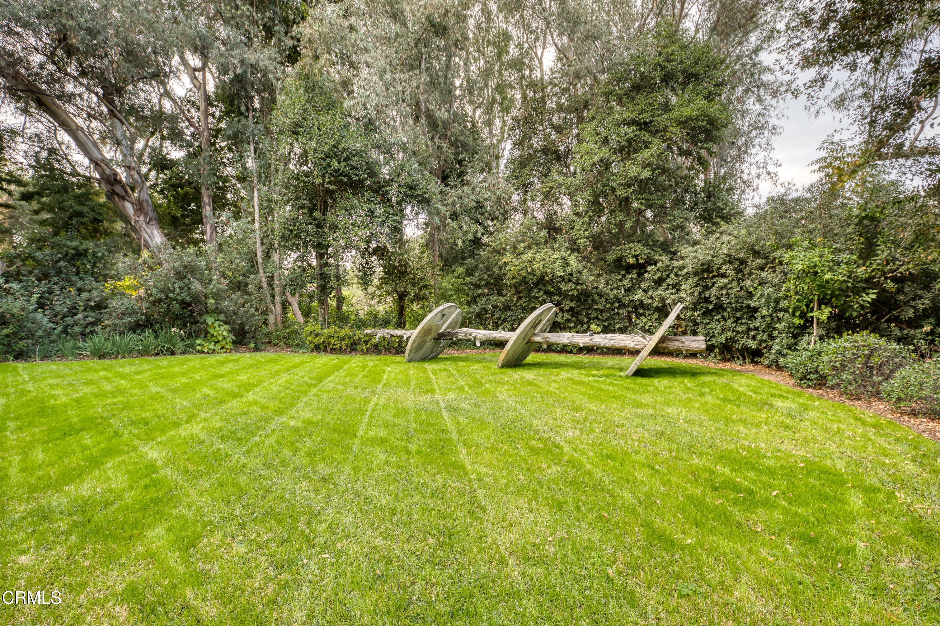 800 Canon Drive Pasadena, CA 91106 - Photo 46 of 49 a view of a big yard with basketball court