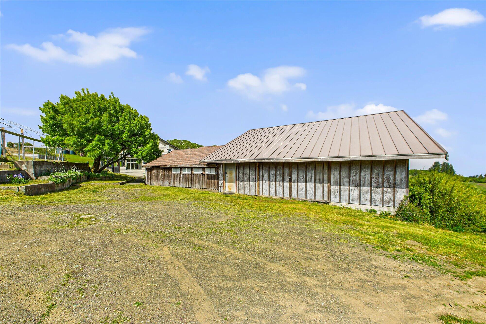1205 Barry Road Kneeland, CA 95549 - Photo 43 of 73