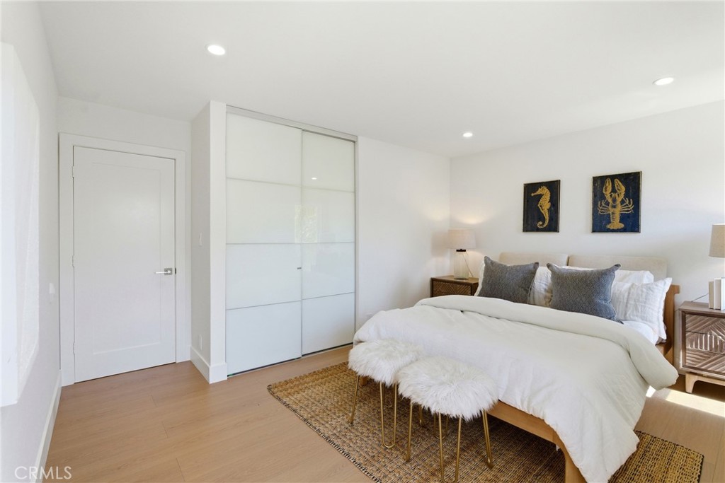 41 Seton Road Irvine, CA 92612 - Photo 19 of 51 Second bedroom