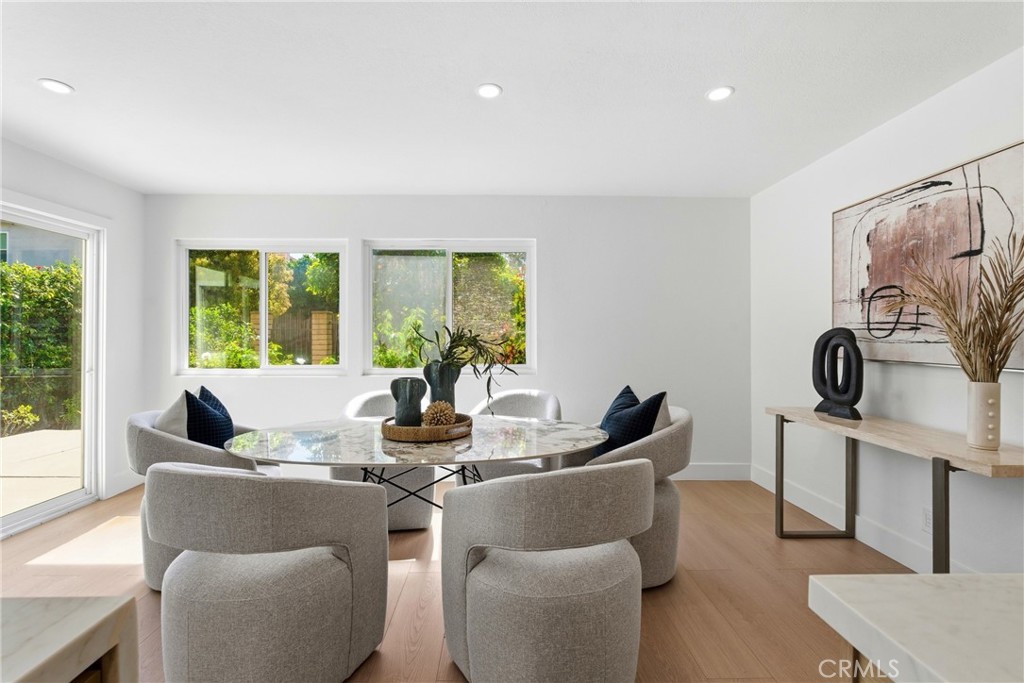 41 Seton Road Irvine, CA 92612 - Photo 7 of 51